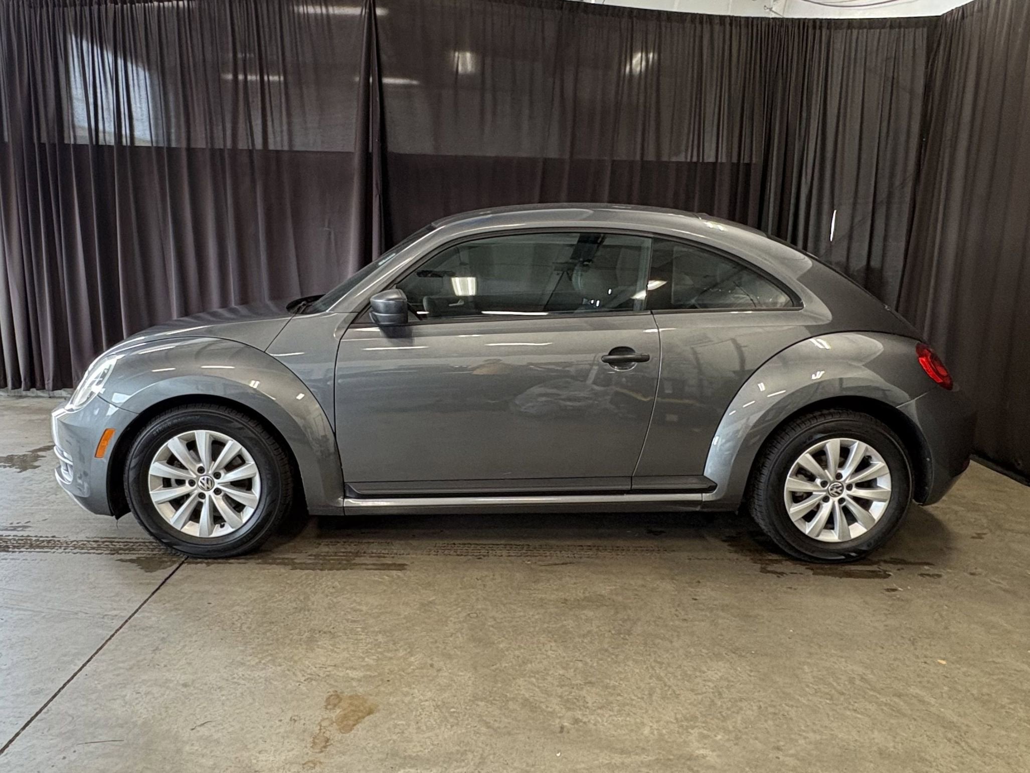 2016 Volkswagen Beetle 1.8T FWD