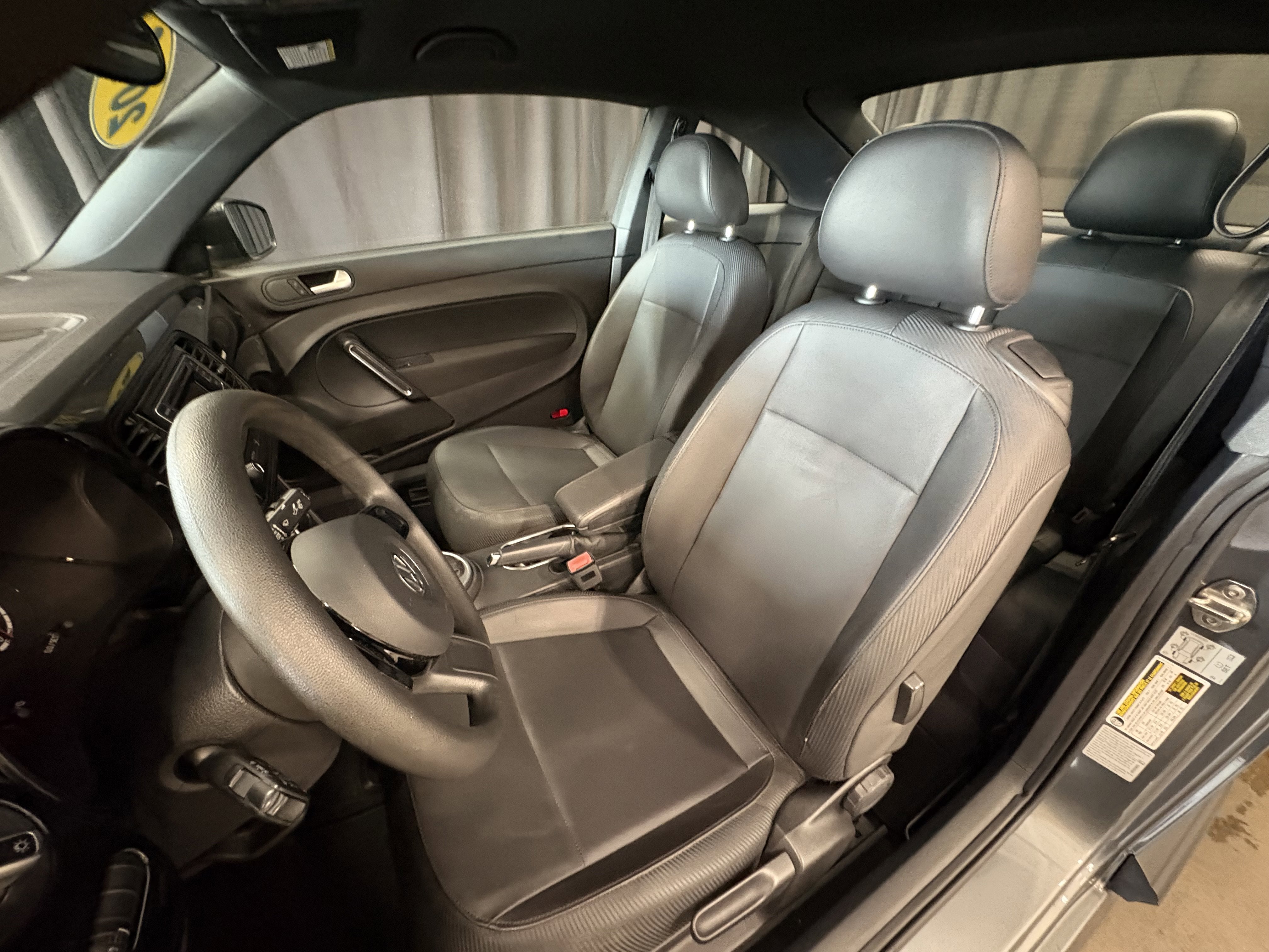 2016 Volkswagen Beetle 1.8T FWD