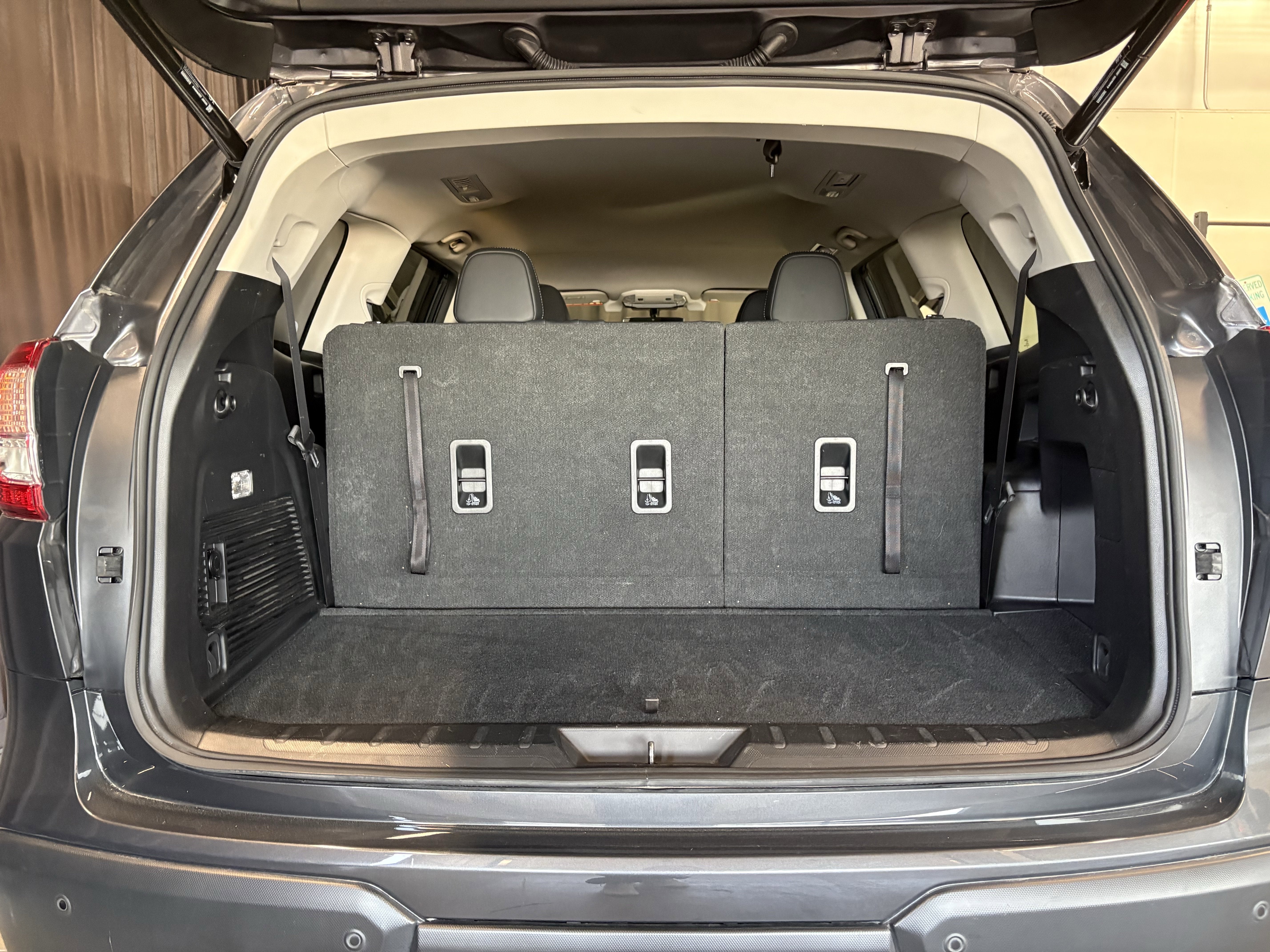 2022 Subaru Ascent Limited AWD