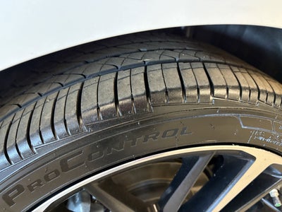 2019 Toyota Camry XSE FWD