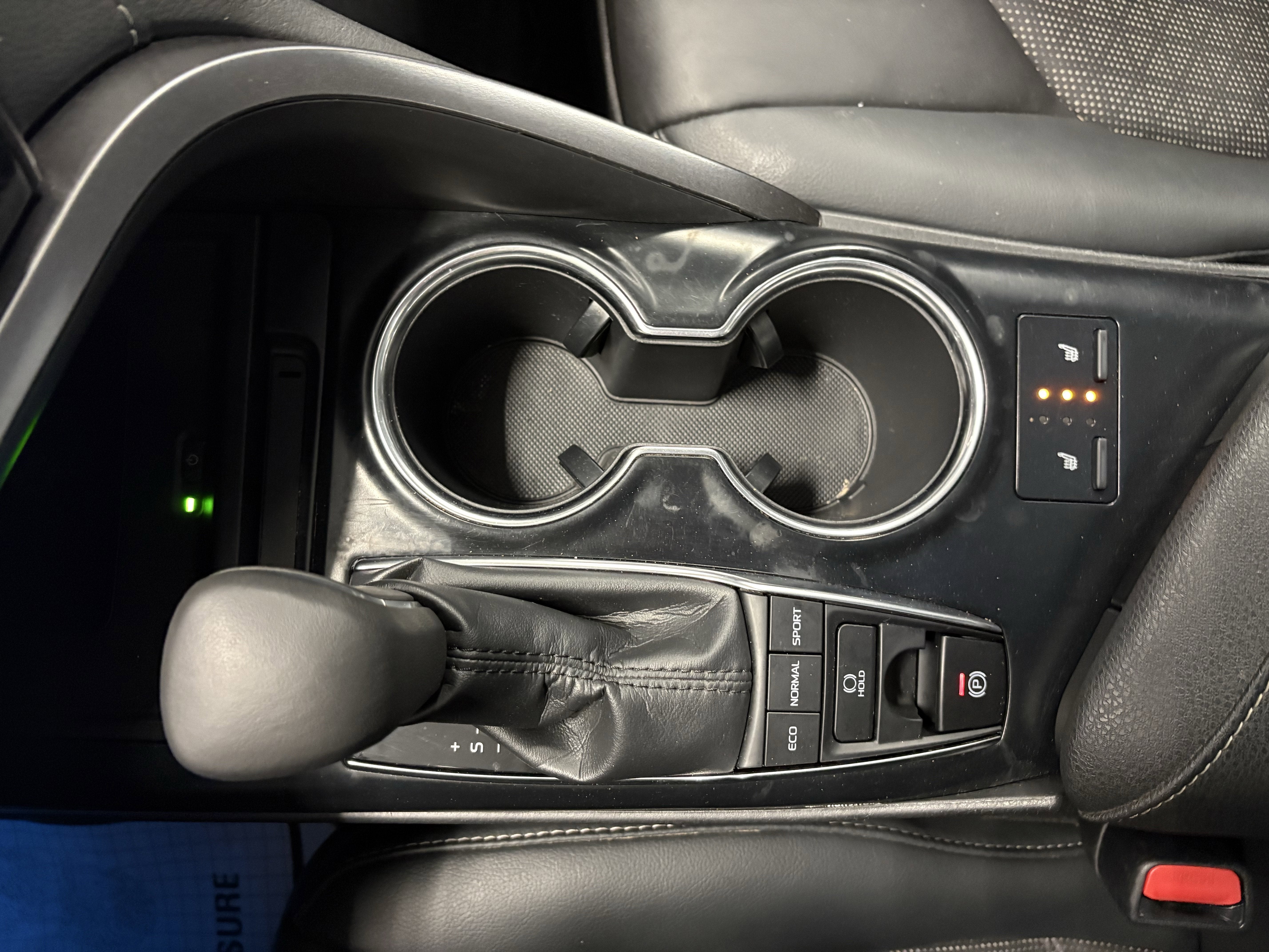 2019 Toyota Camry XSE FWD