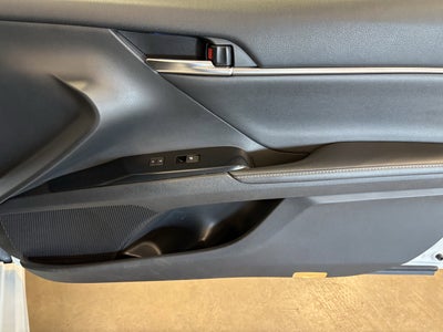 2019 Toyota Camry XSE FWD