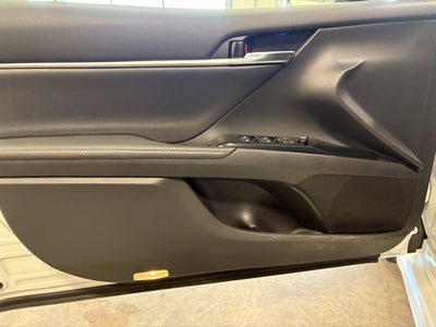 2019 Toyota Camry XSE FWD