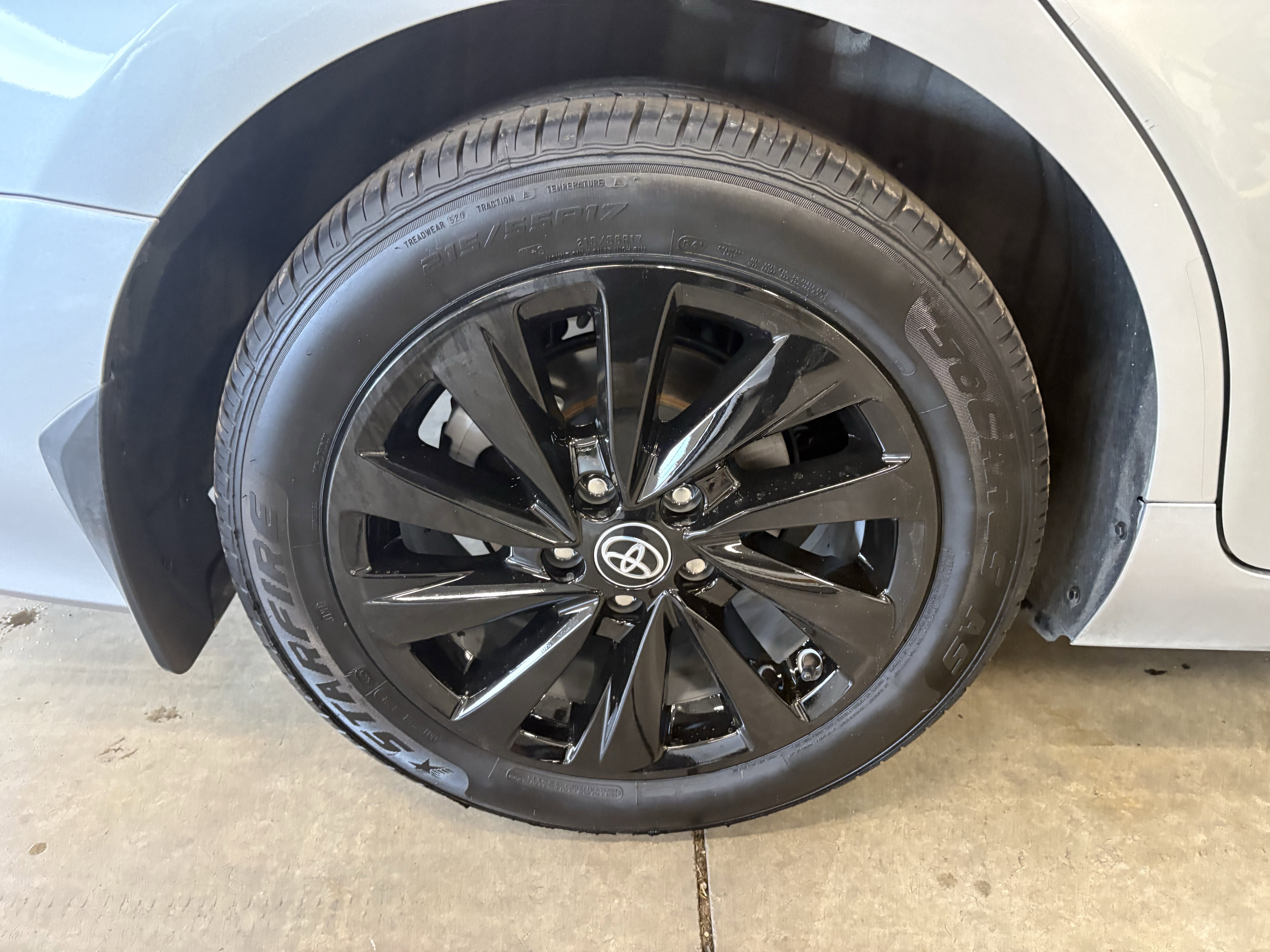 2024 Toyota Camry LE FWD