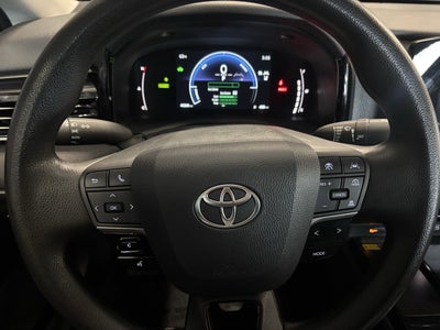 2025 Toyota Camry LE FWD