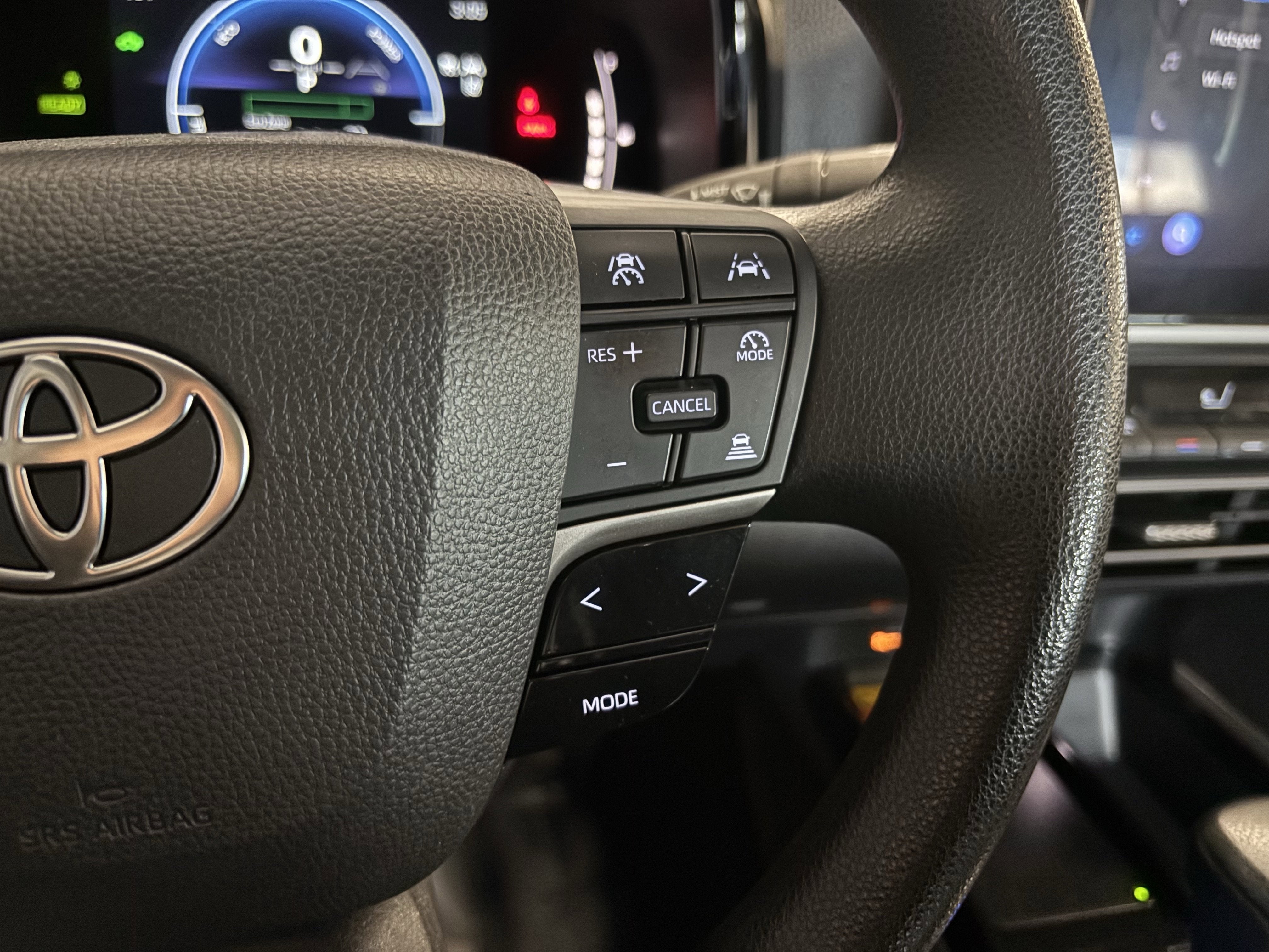 2025 Toyota Camry LE FWD