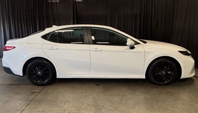 2025 Toyota Camry LE FWD