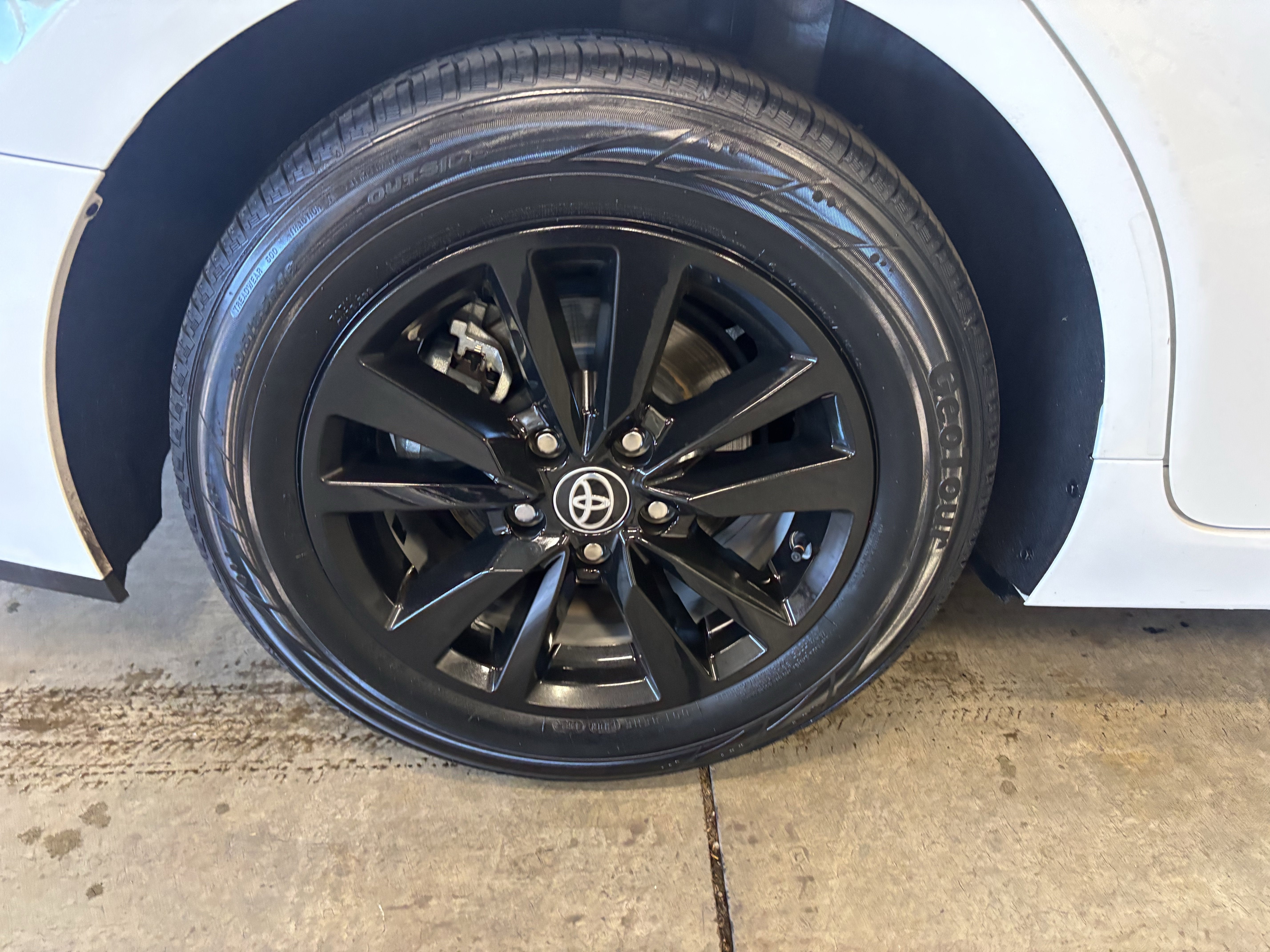 2025 Toyota Camry LE FWD