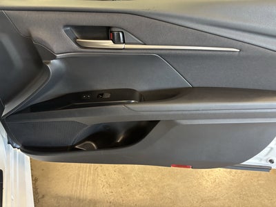 2025 Toyota Camry LE FWD