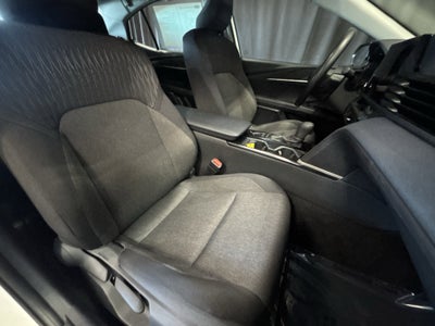 2025 Toyota Camry LE FWD