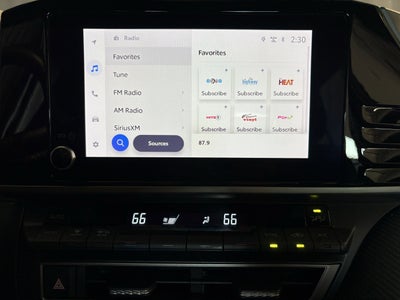 2025 Toyota Camry SE FWD