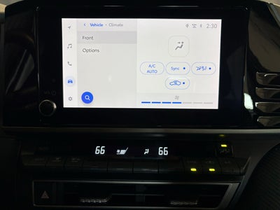 2025 Toyota Camry SE FWD