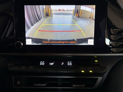 2025 Toyota Camry SE FWD