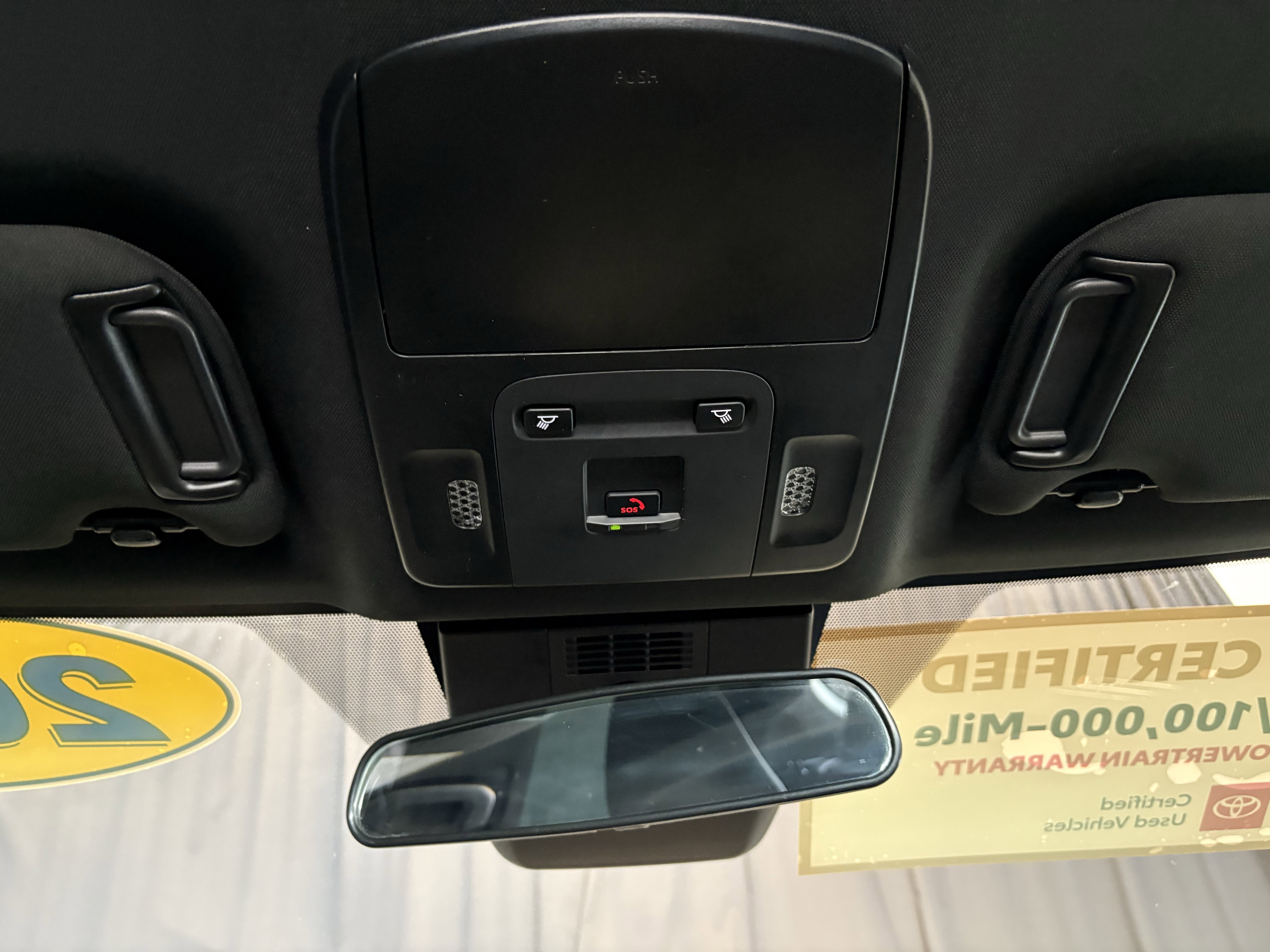 2025 Toyota Camry SE FWD