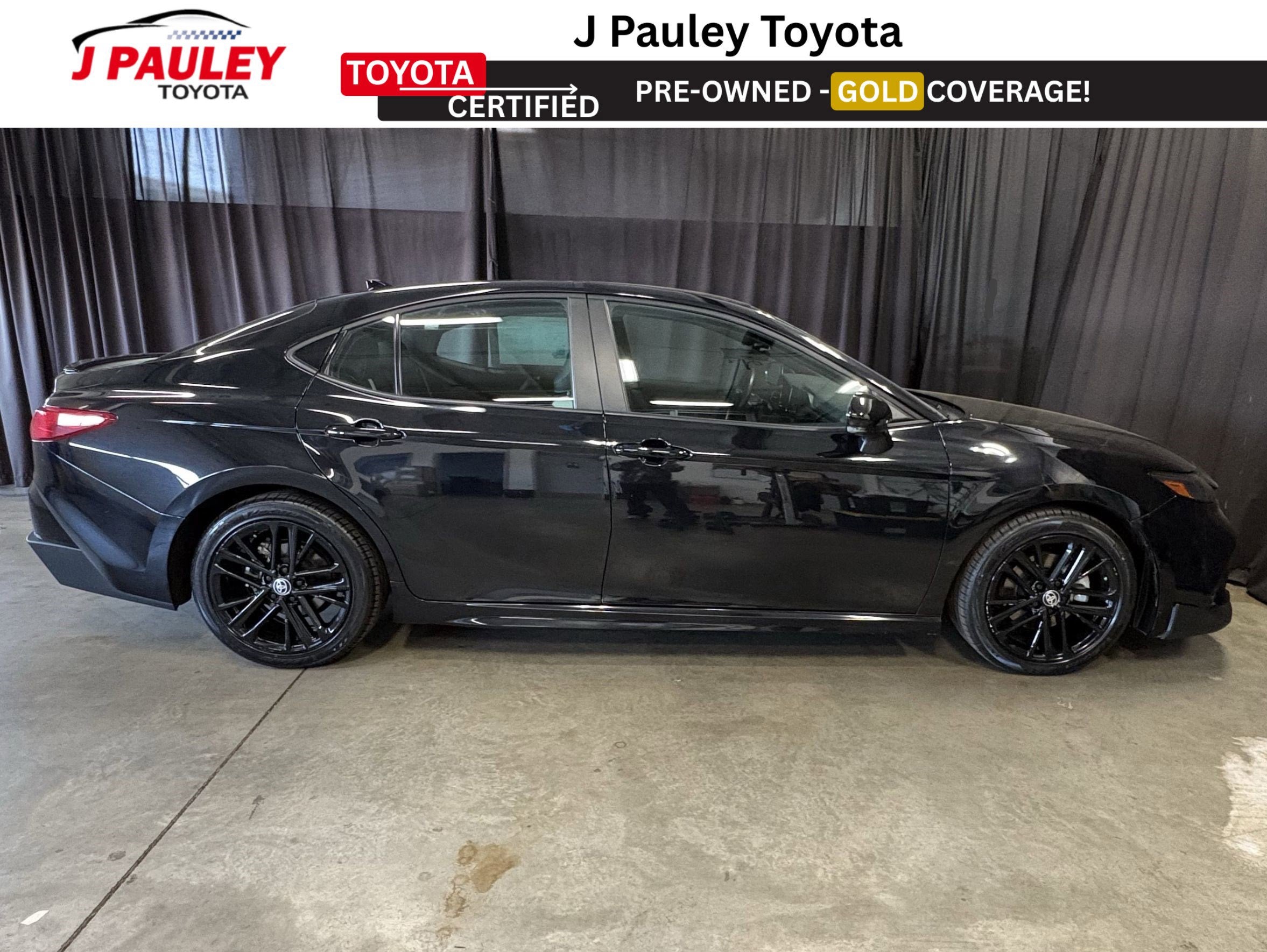 2025 Toyota Camry SE FWD