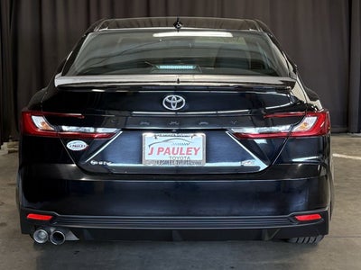 2025 Toyota Camry SE FWD
