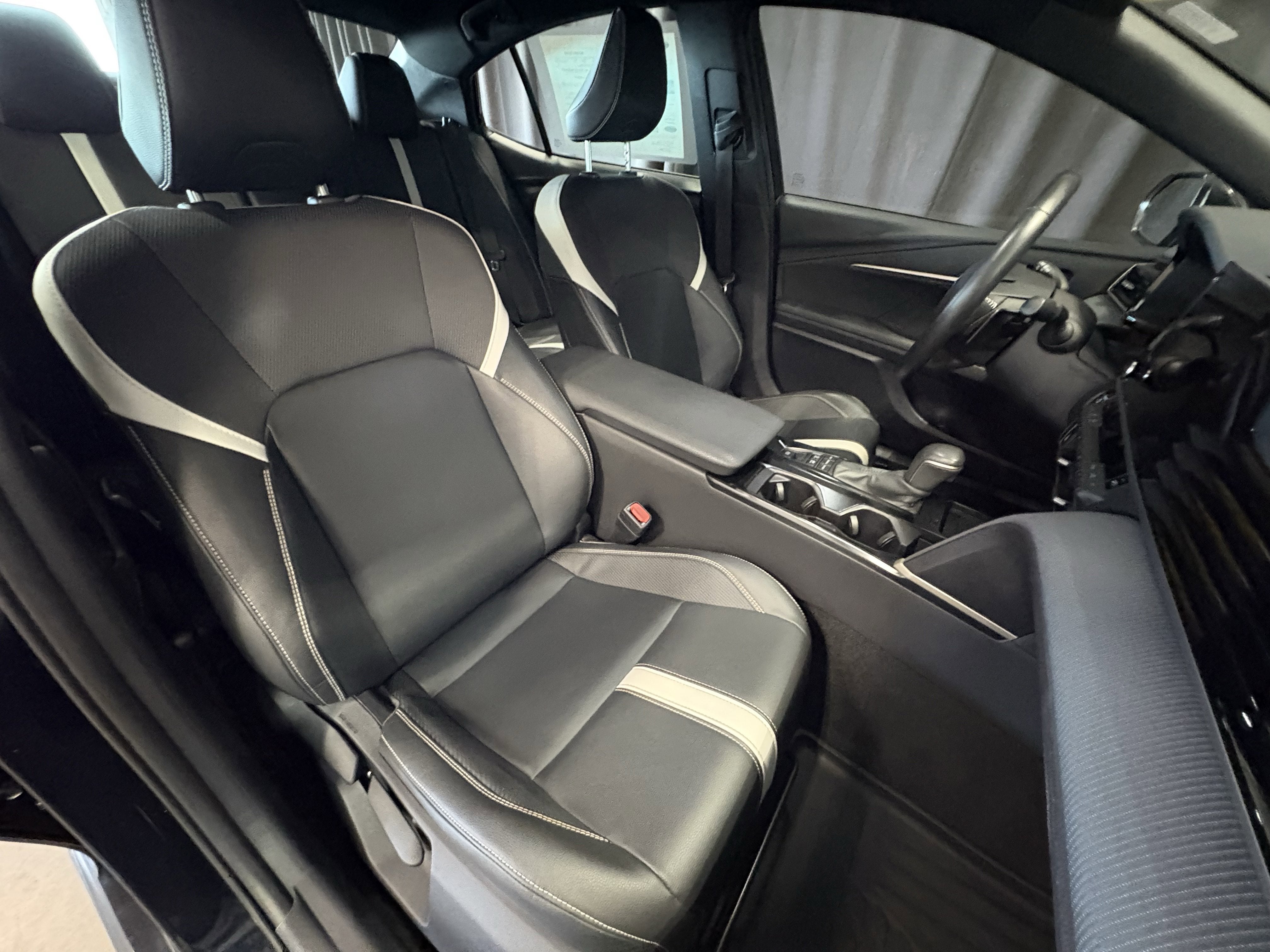 2025 Toyota Camry SE FWD