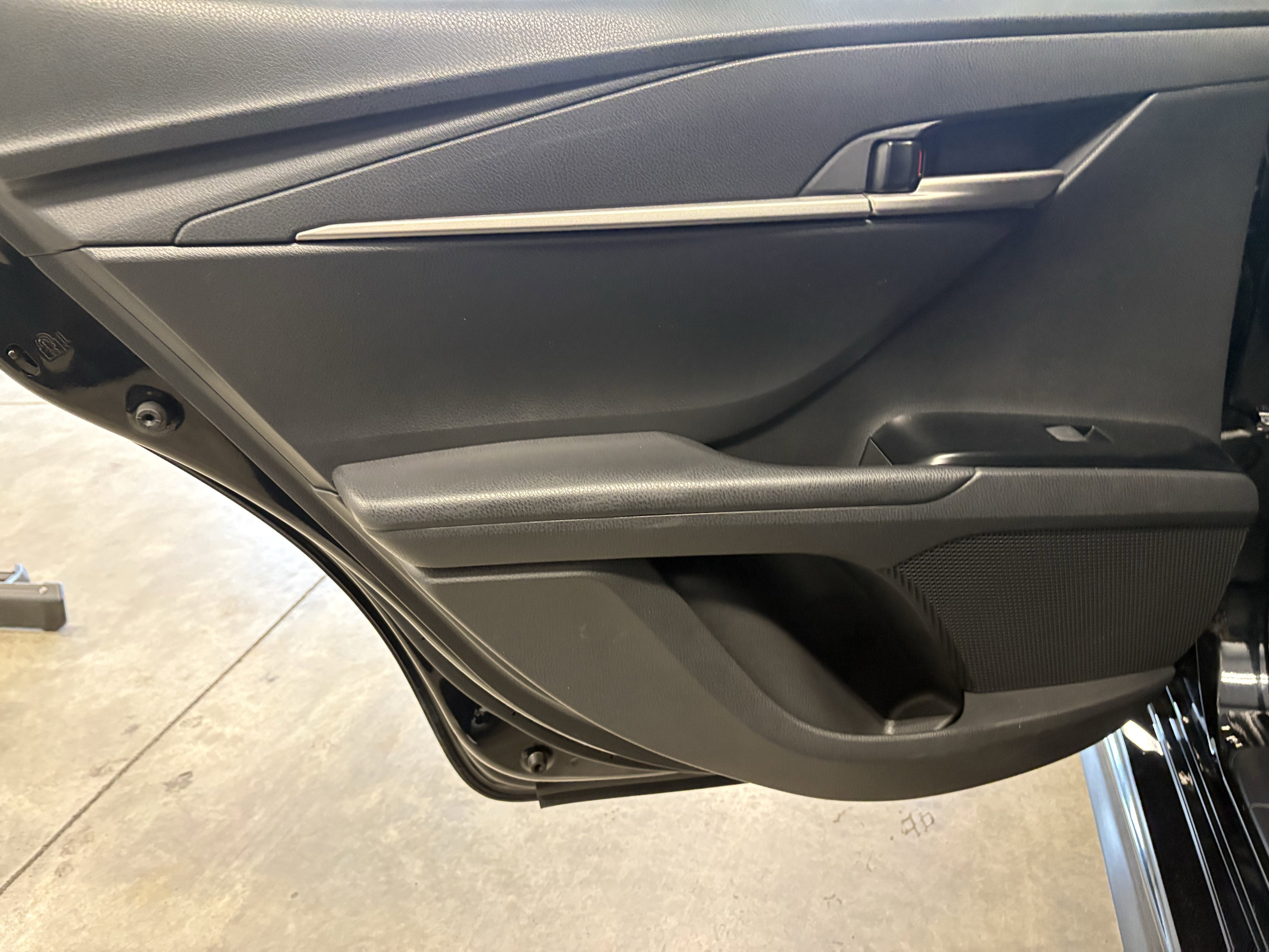 2025 Toyota Camry SE FWD