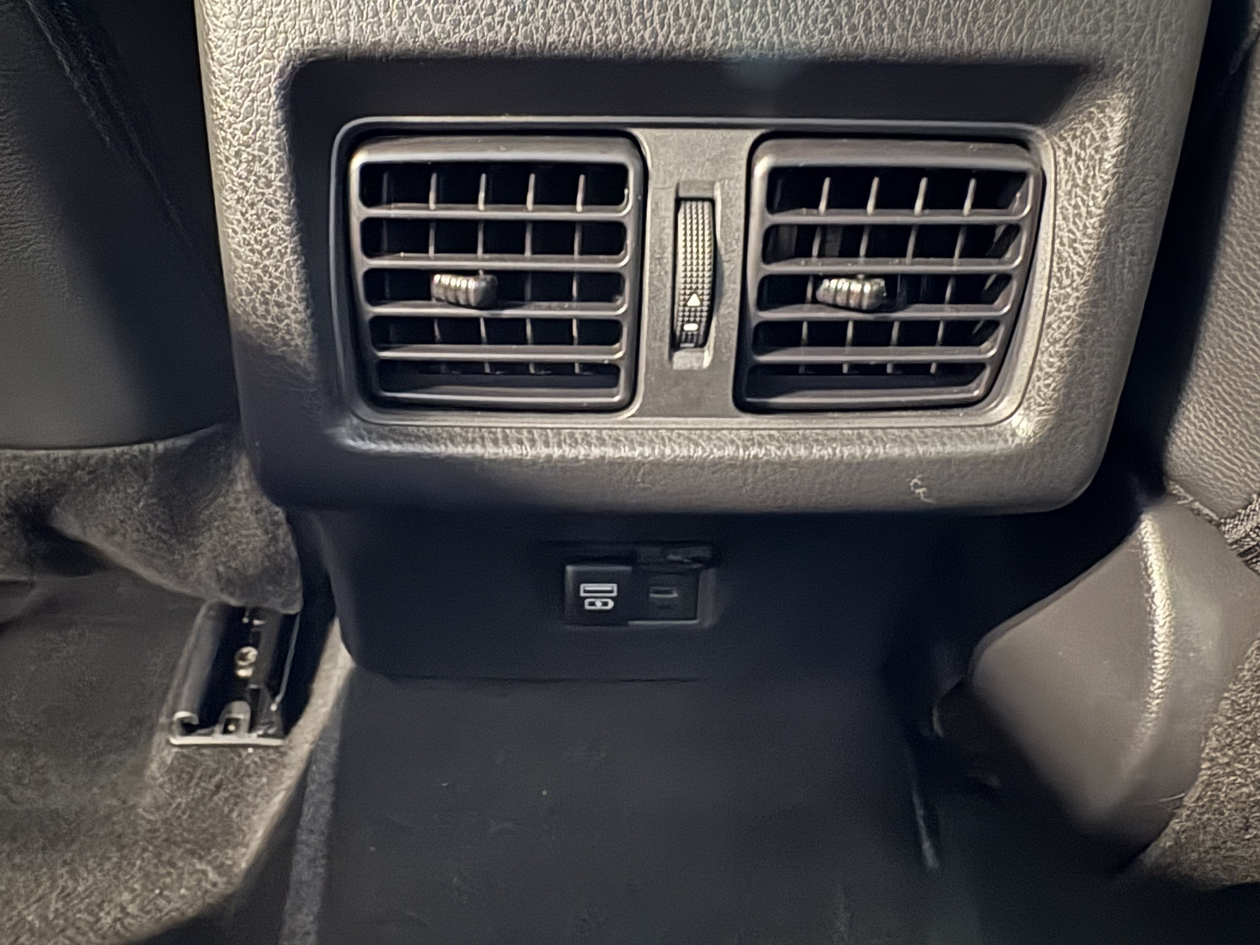 2025 Toyota Camry SE FWD