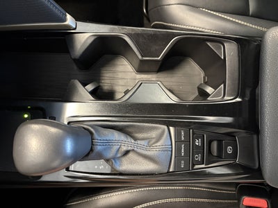 2025 Toyota Camry SE FWD