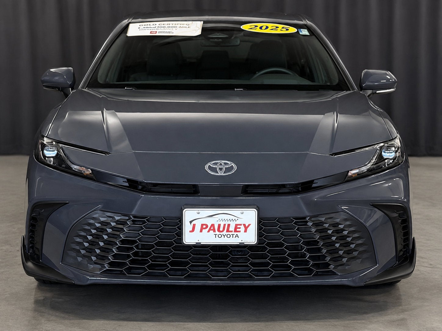 2025 Toyota Camry SE FWD