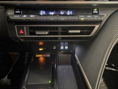 2025 Toyota Camry SE FWD