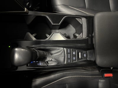 2025 Toyota Camry SE FWD