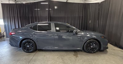 2025 Toyota Camry SE FWD