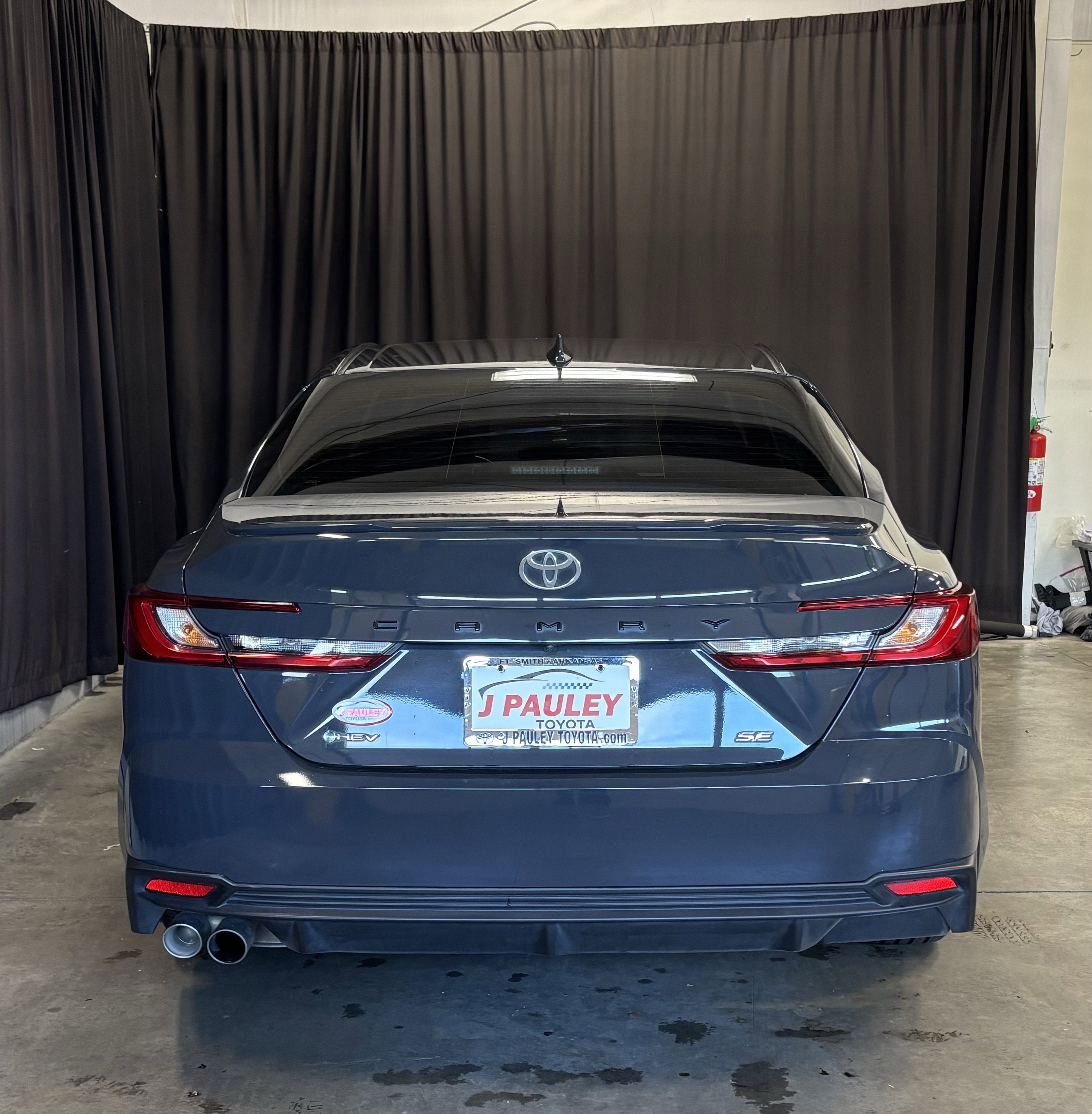 2025 Toyota Camry SE FWD