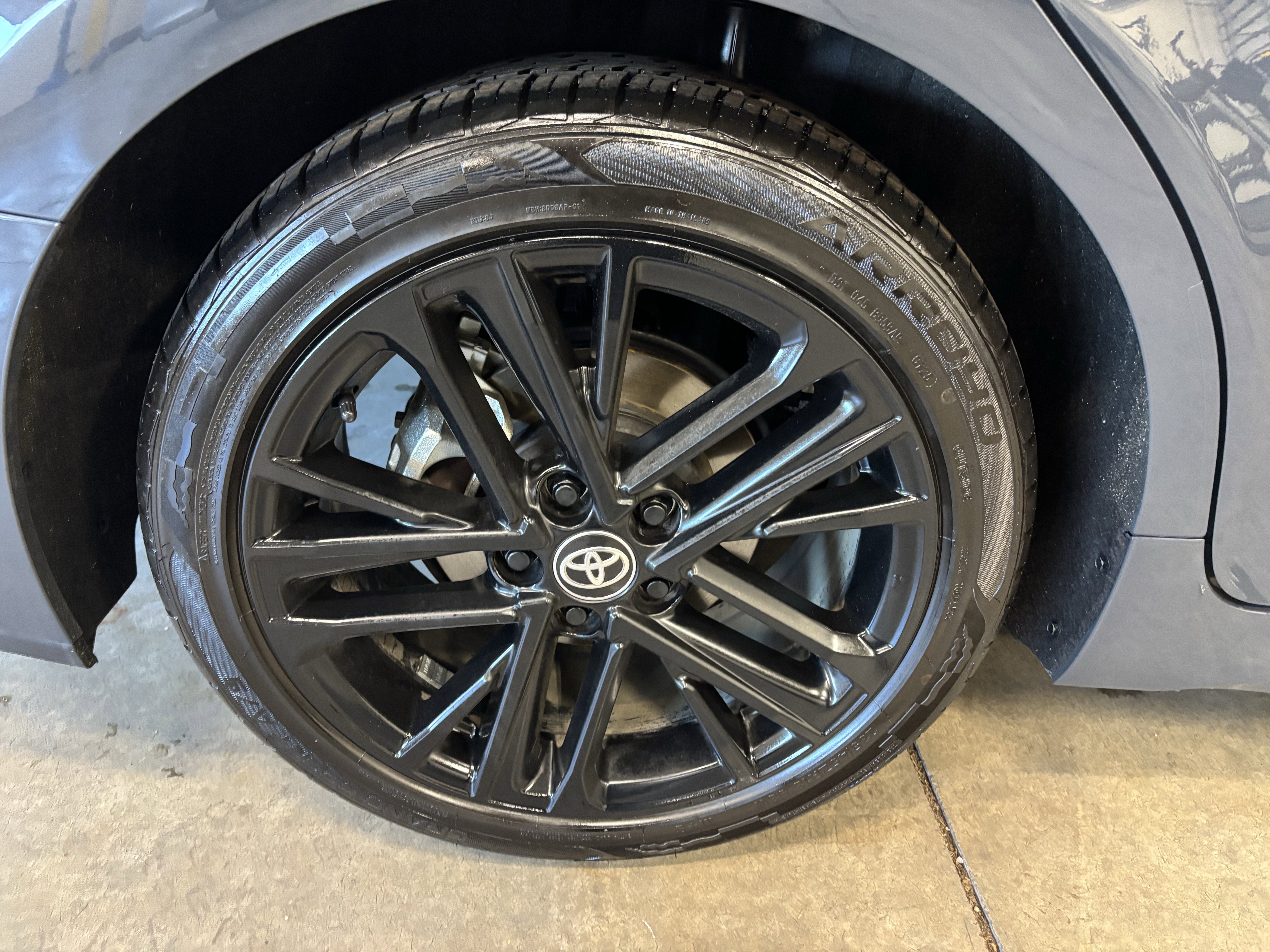 2025 Toyota Camry SE FWD