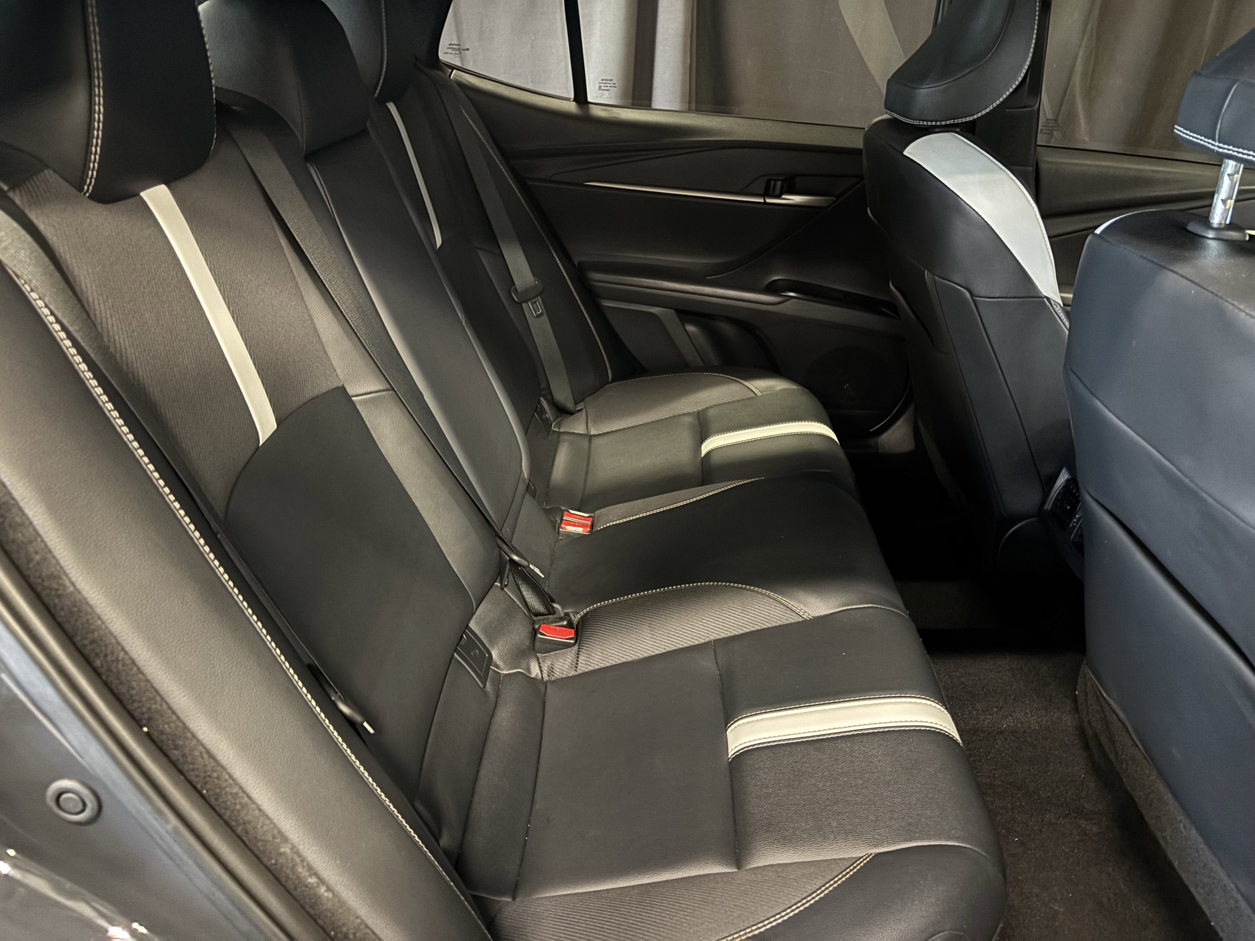 2025 Toyota Camry SE FWD