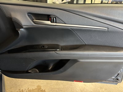 2025 Toyota Camry SE FWD