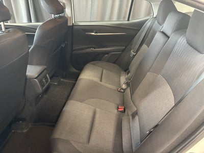 2025 Toyota Camry LE FWD