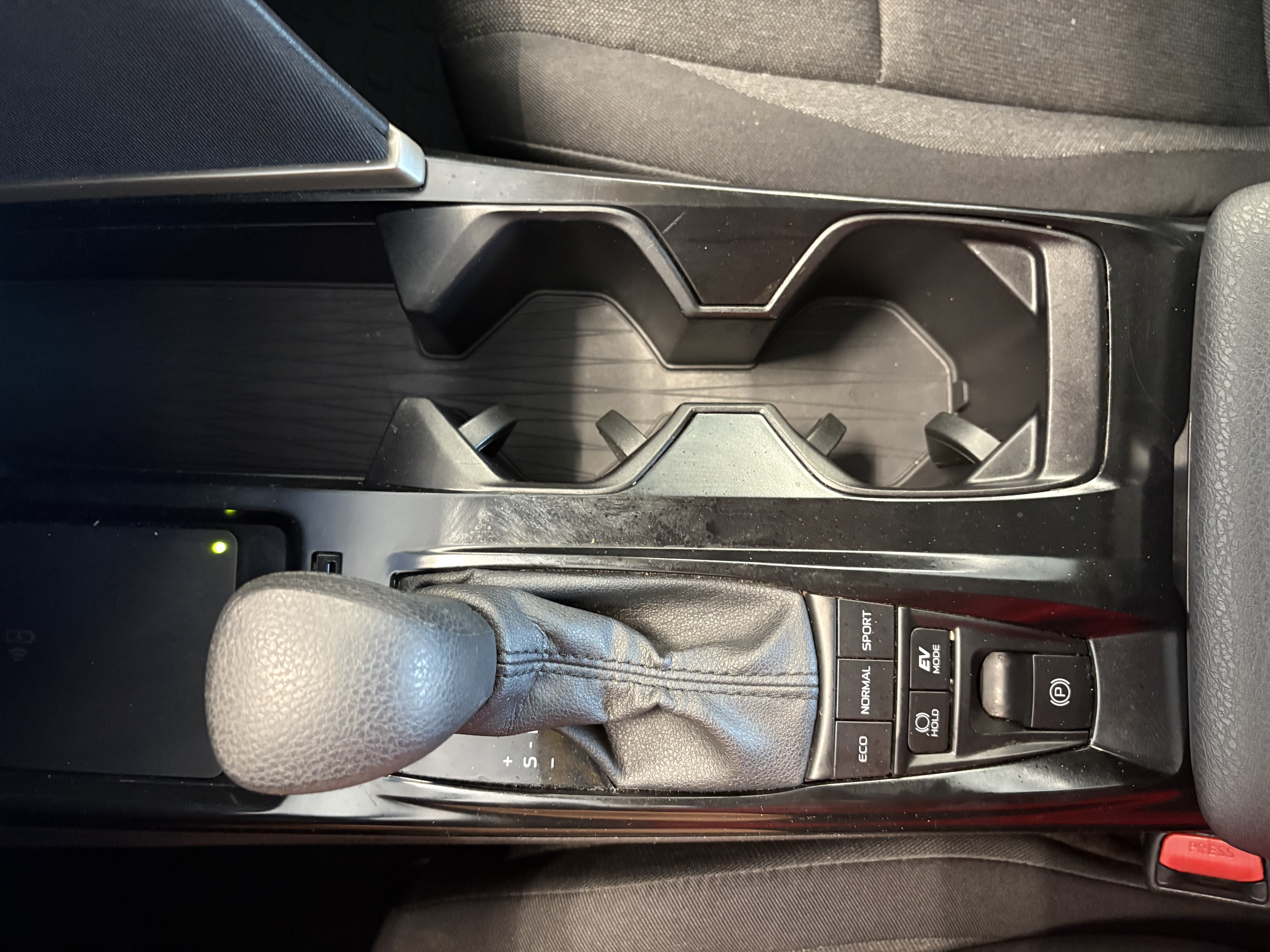 2025 Toyota Camry LE FWD