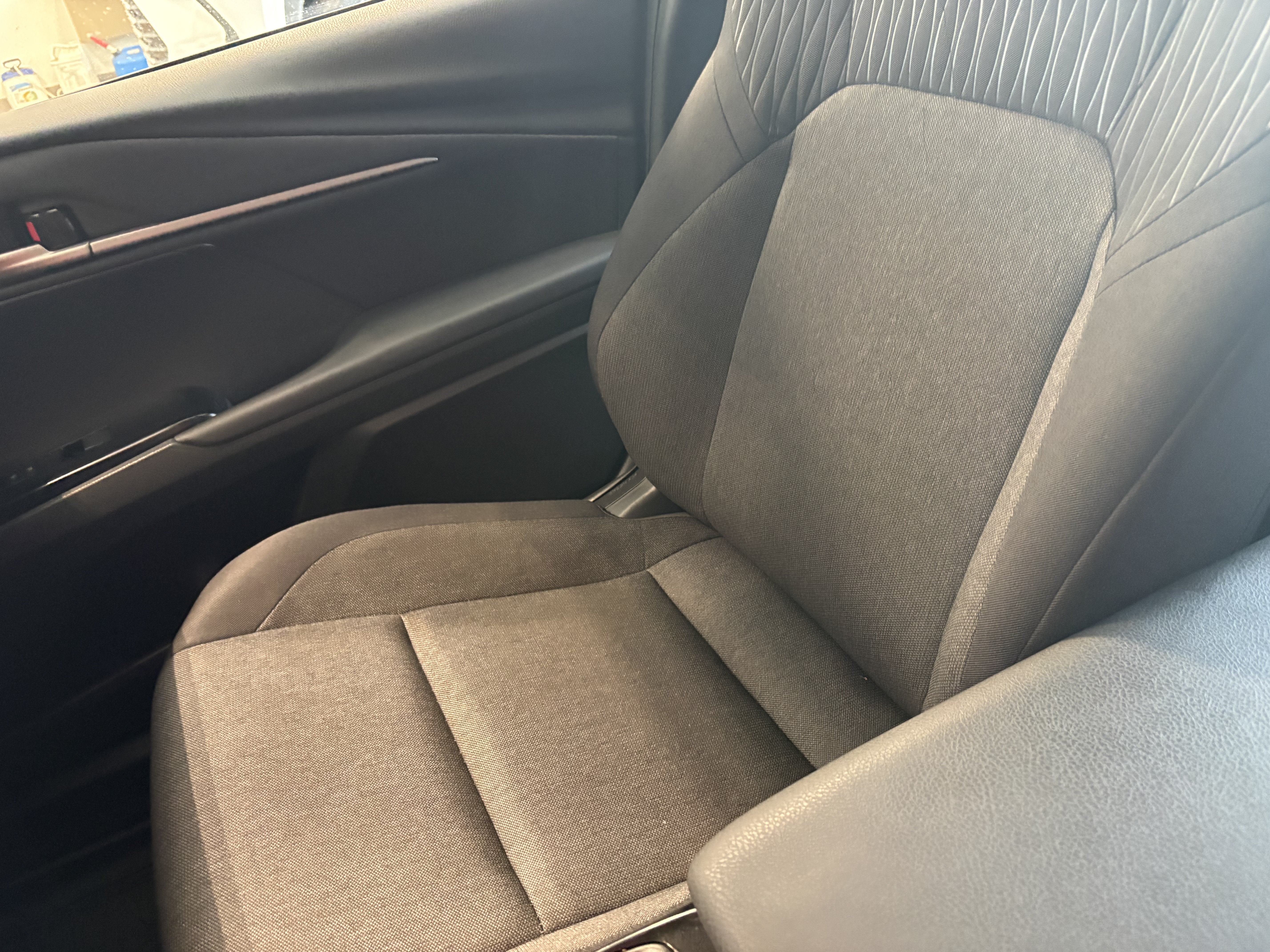 2025 Toyota Camry LE FWD
