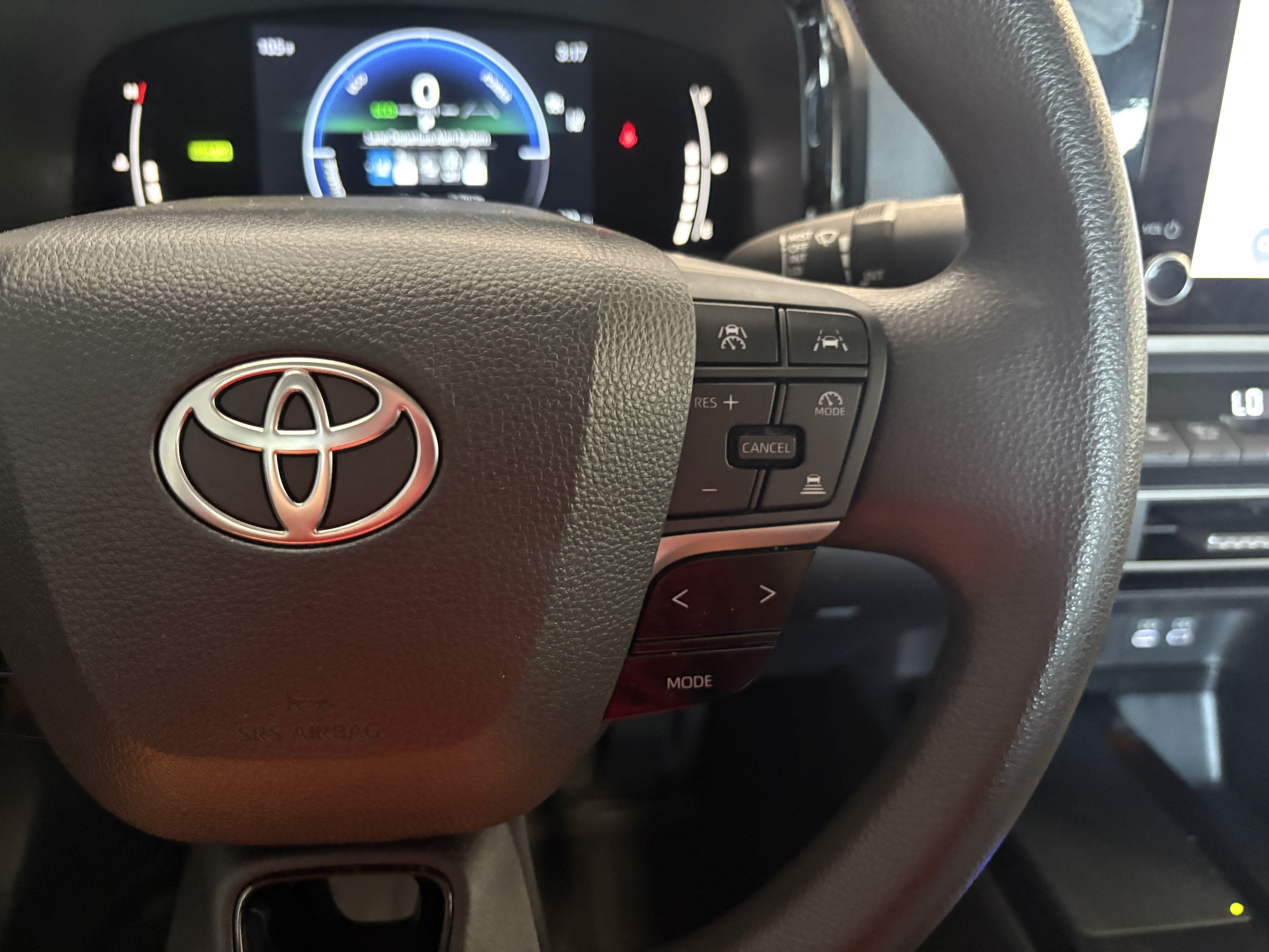 2025 Toyota Camry LE FWD