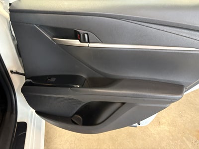 2025 Toyota Camry LE FWD