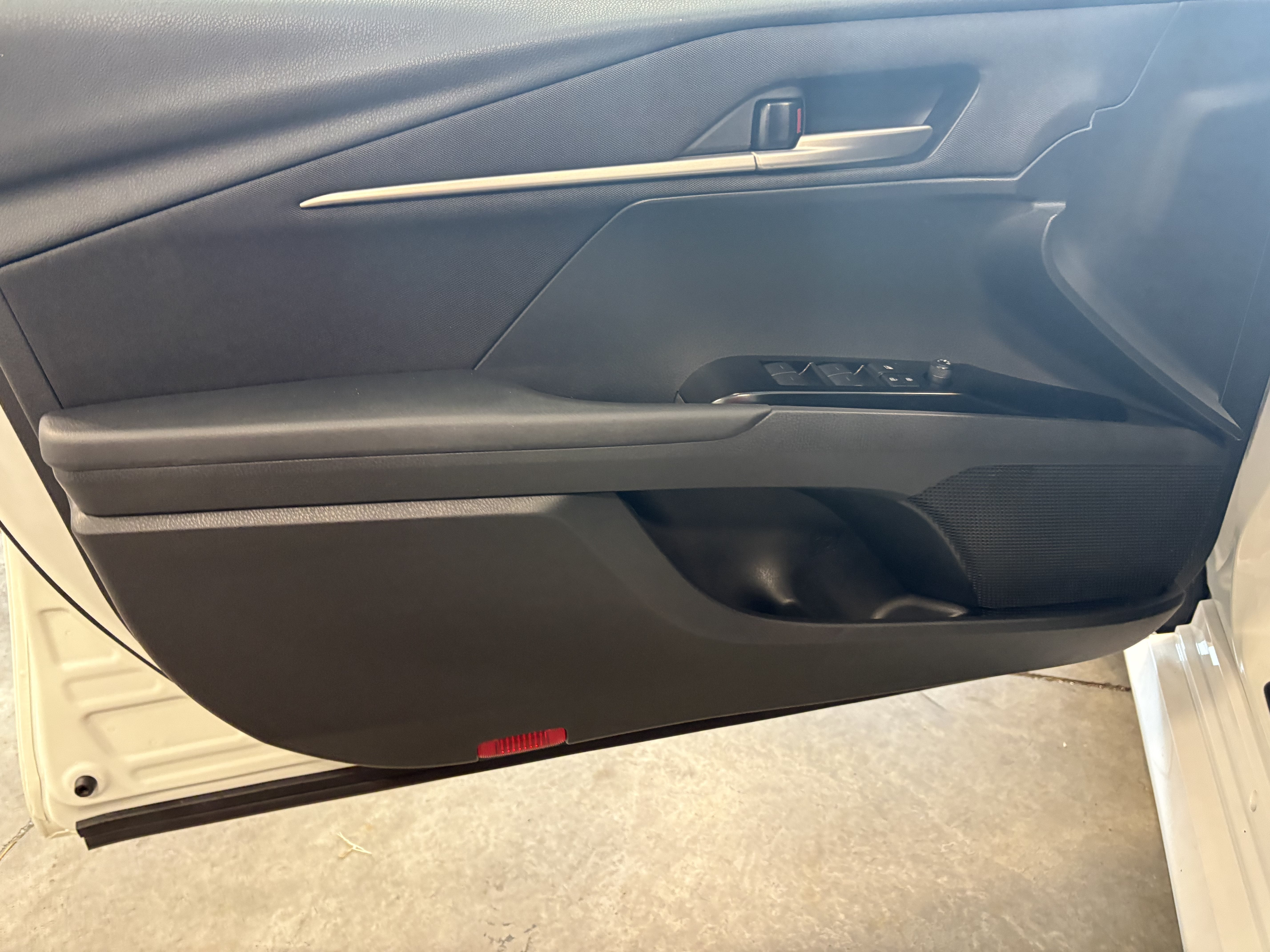 2025 Toyota Camry LE FWD