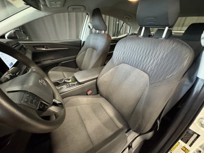 2025 Toyota Camry LE FWD
