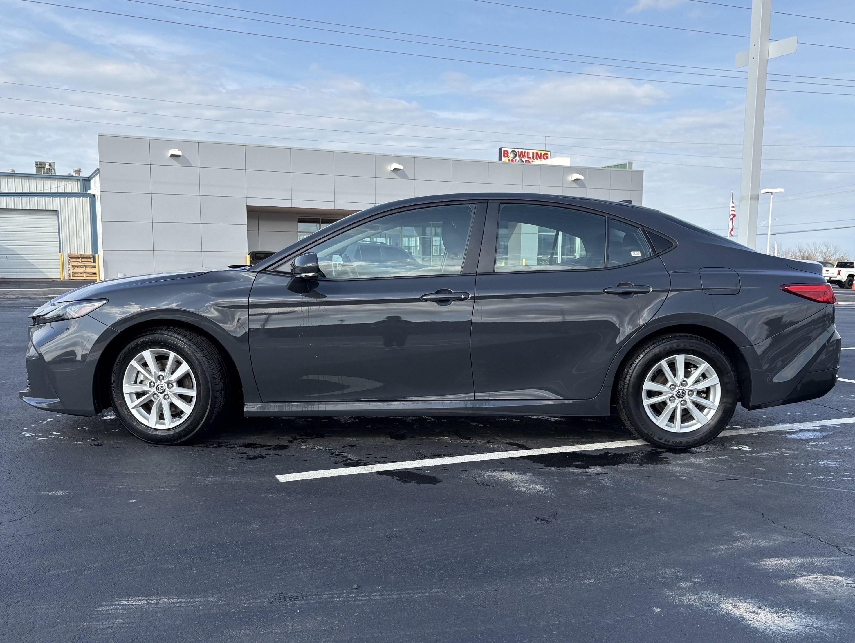 2025 Toyota Camry LE FWD