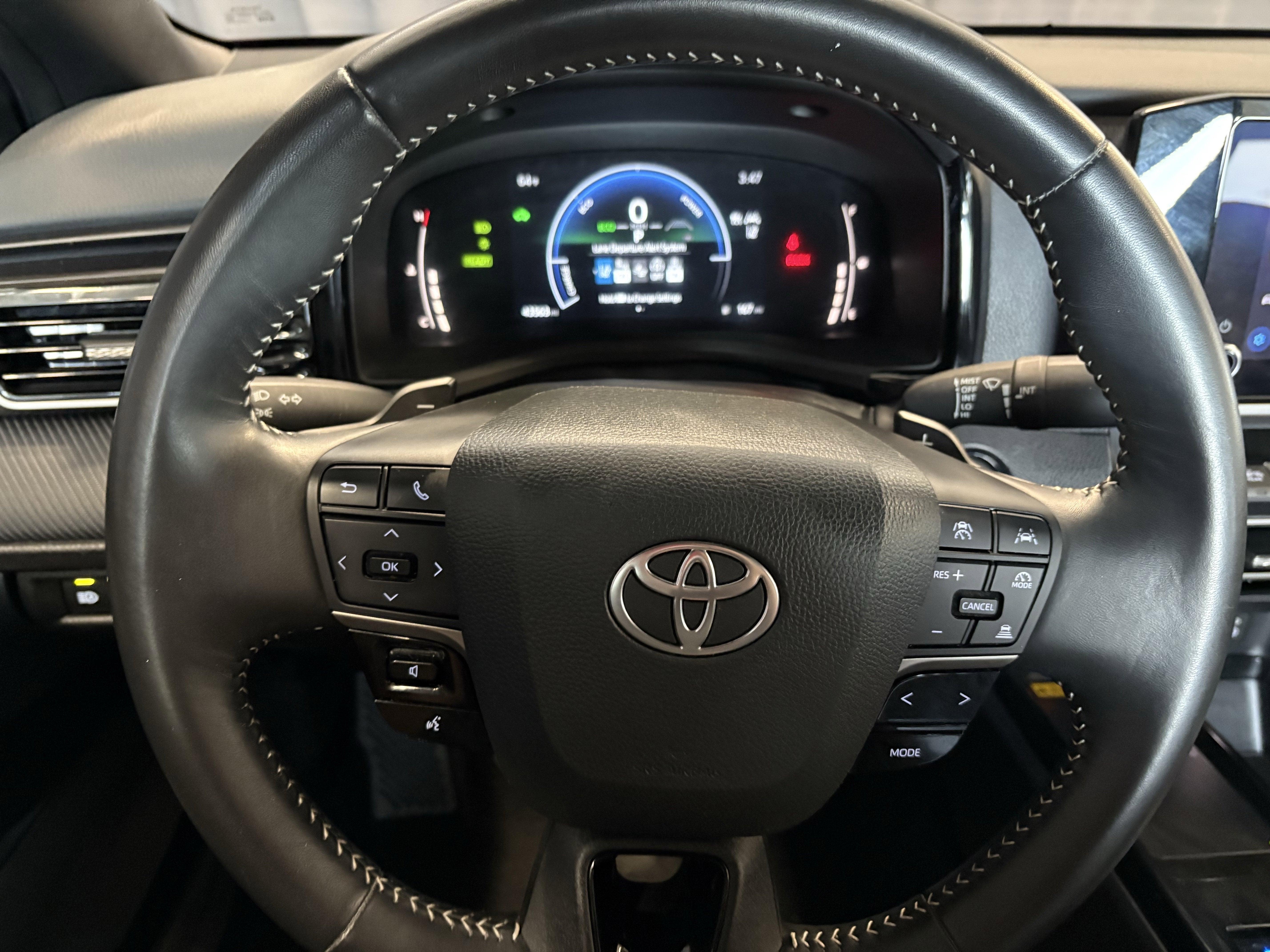 2025 Toyota Camry SE FWD