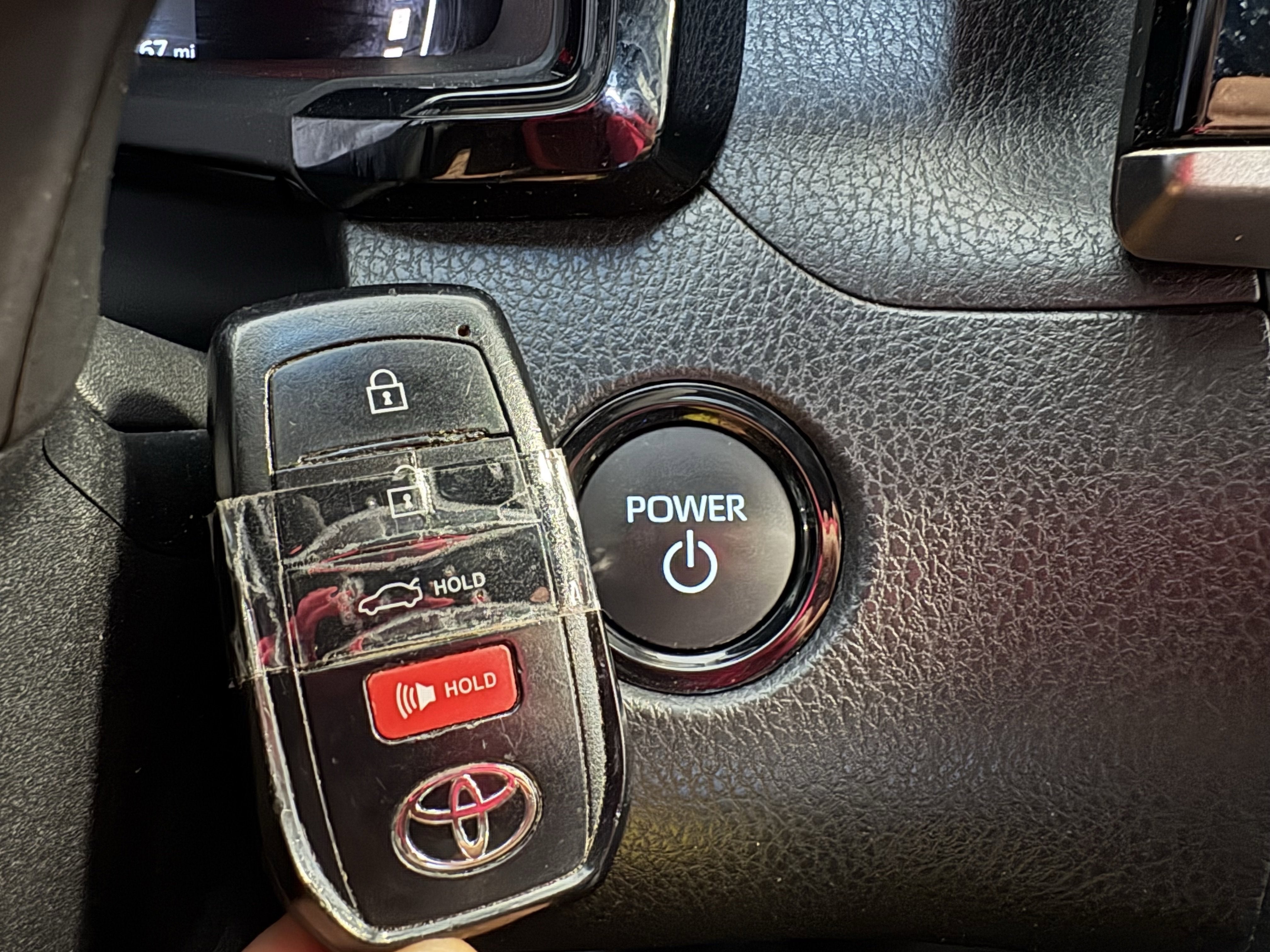 2025 Toyota Camry SE FWD