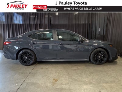 2025 Toyota Camry SE FWD