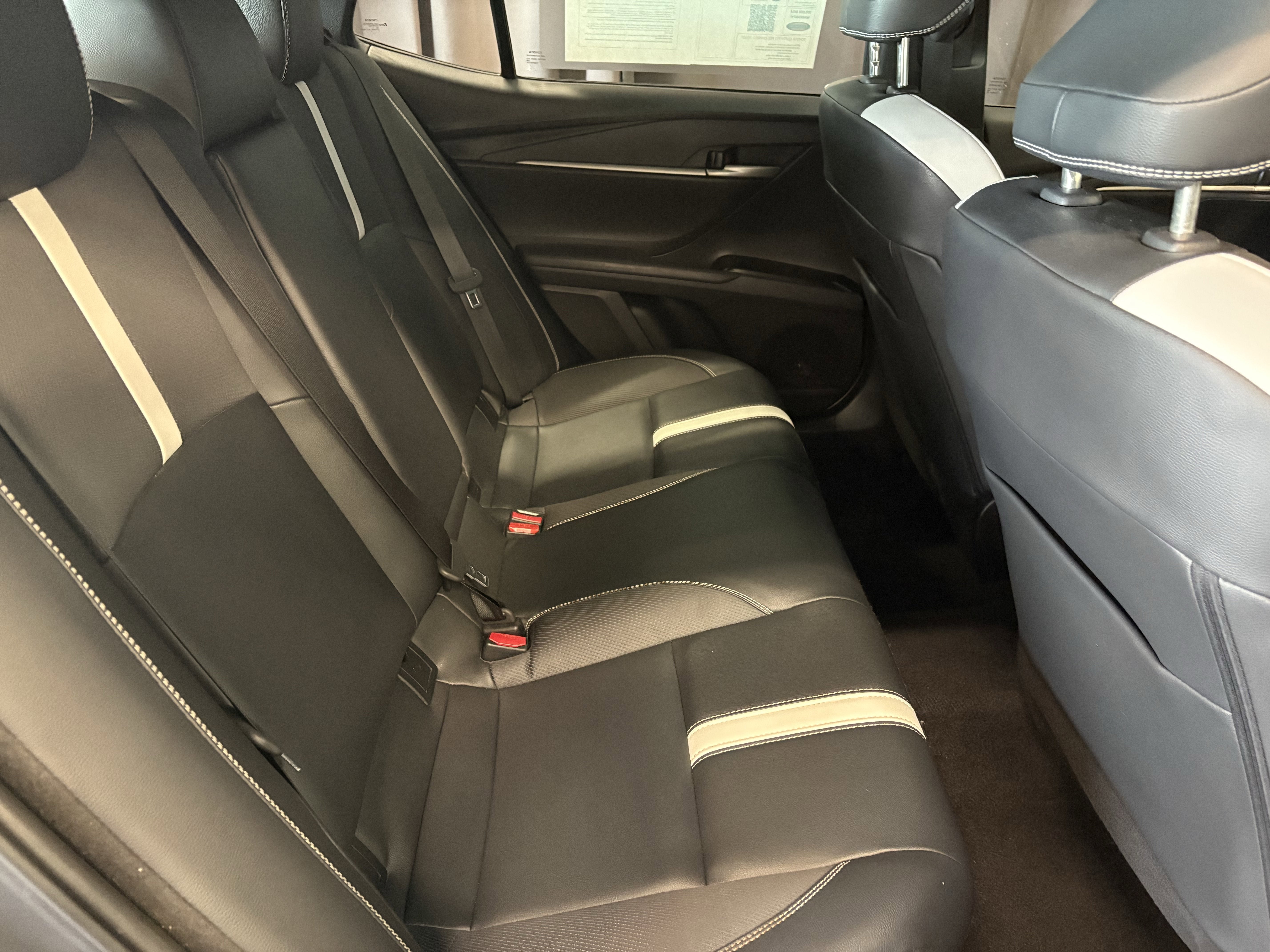 2025 Toyota Camry SE FWD