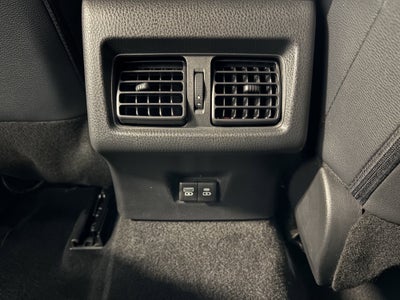 2025 Toyota Camry SE FWD