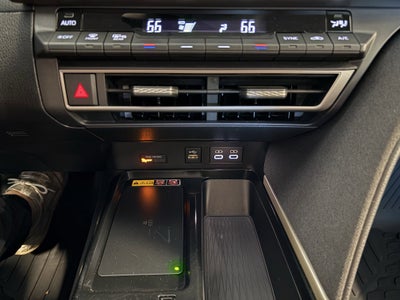 2025 Toyota Camry LE FWD