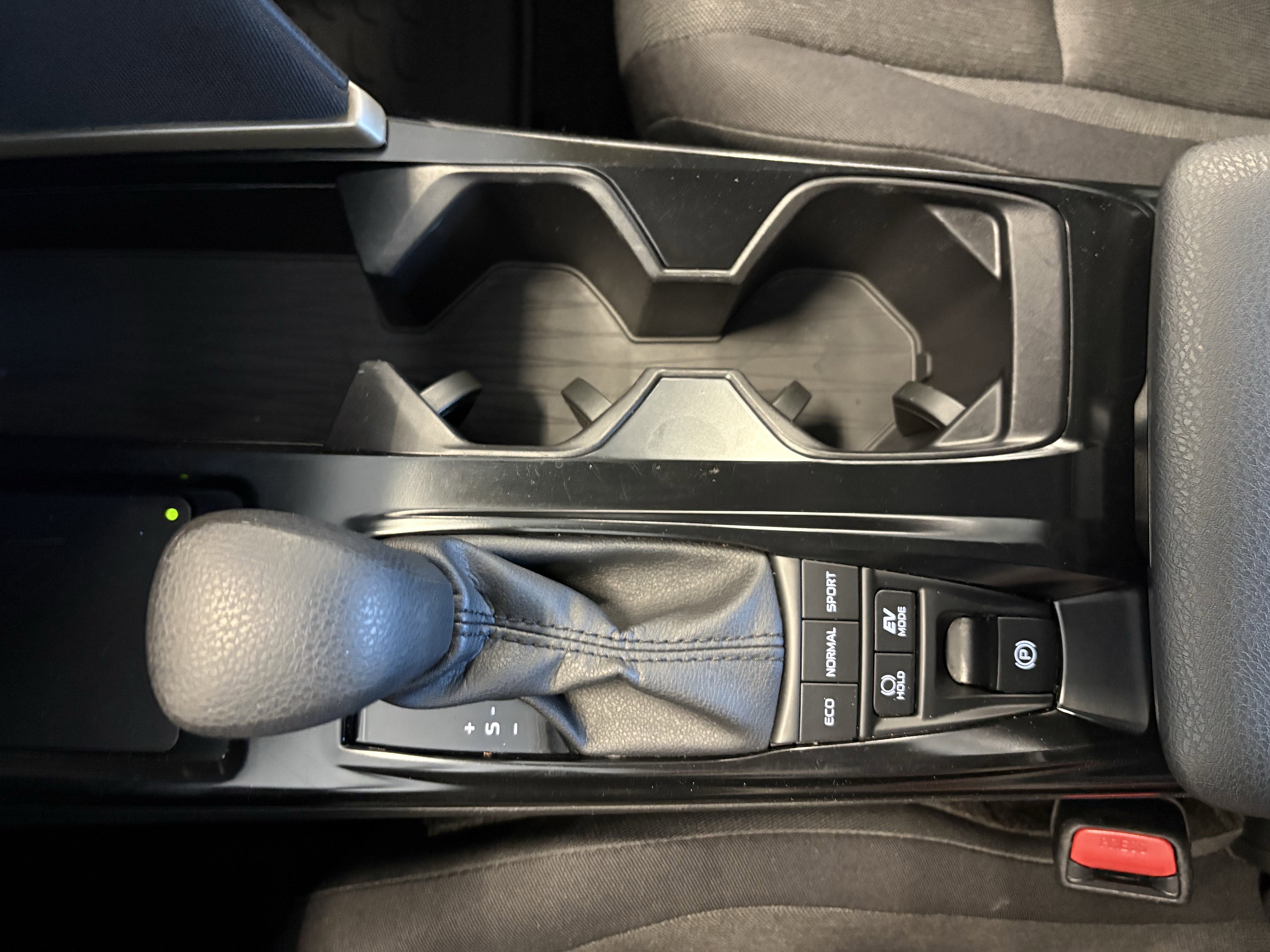 2025 Toyota Camry LE FWD