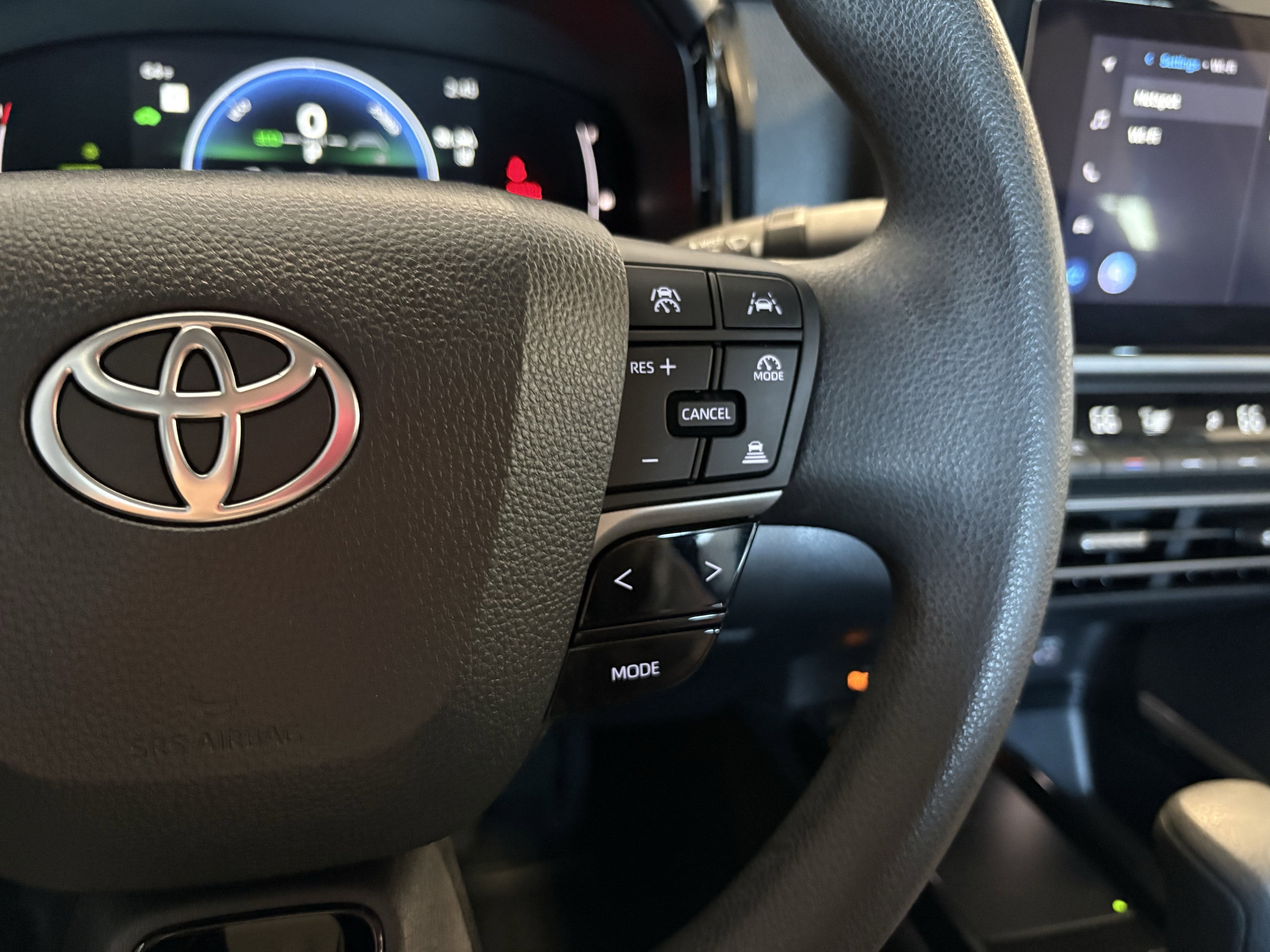 2025 Toyota Camry LE FWD