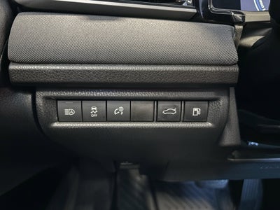 2025 Toyota Camry LE FWD