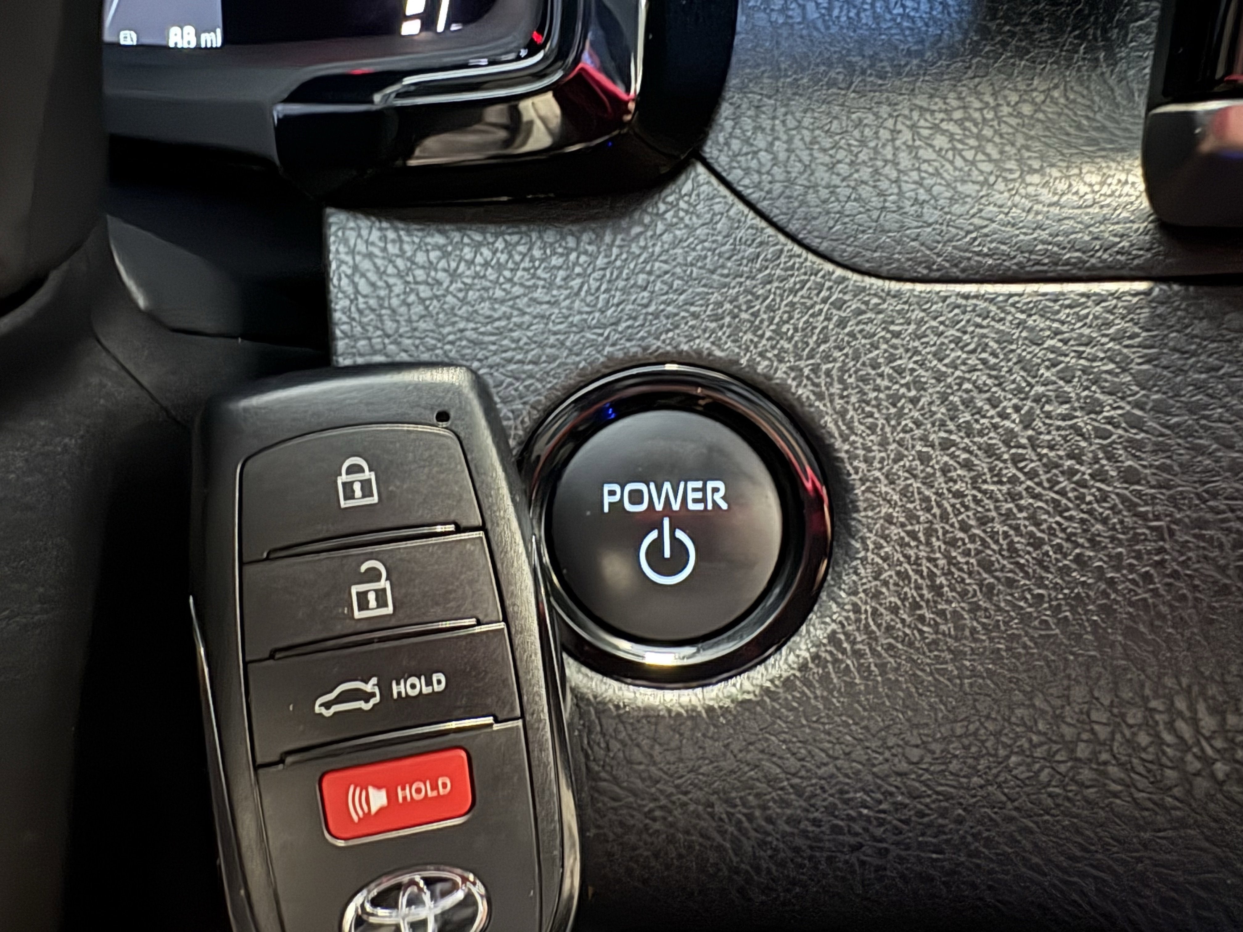 2025 Toyota Camry LE FWD